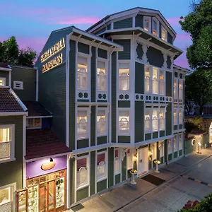 5* Hotel Hagia Sofia Mansions Istanbul, Curio Collection By Hilton